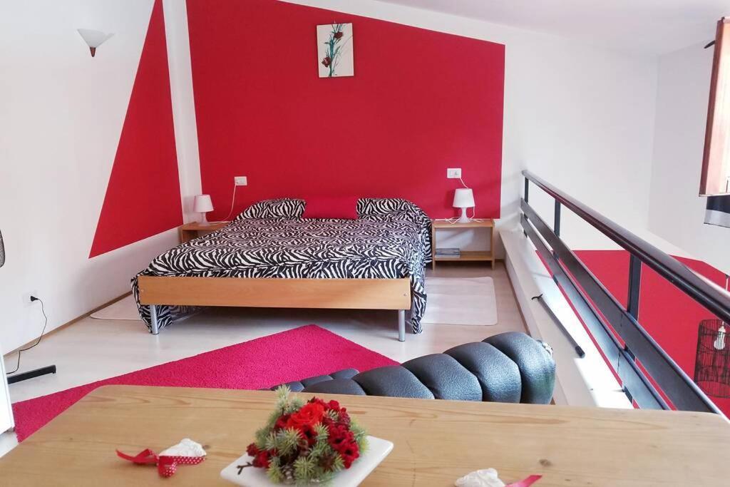 Honeycomb - Casa Vacanze Varèse Extérieur photo