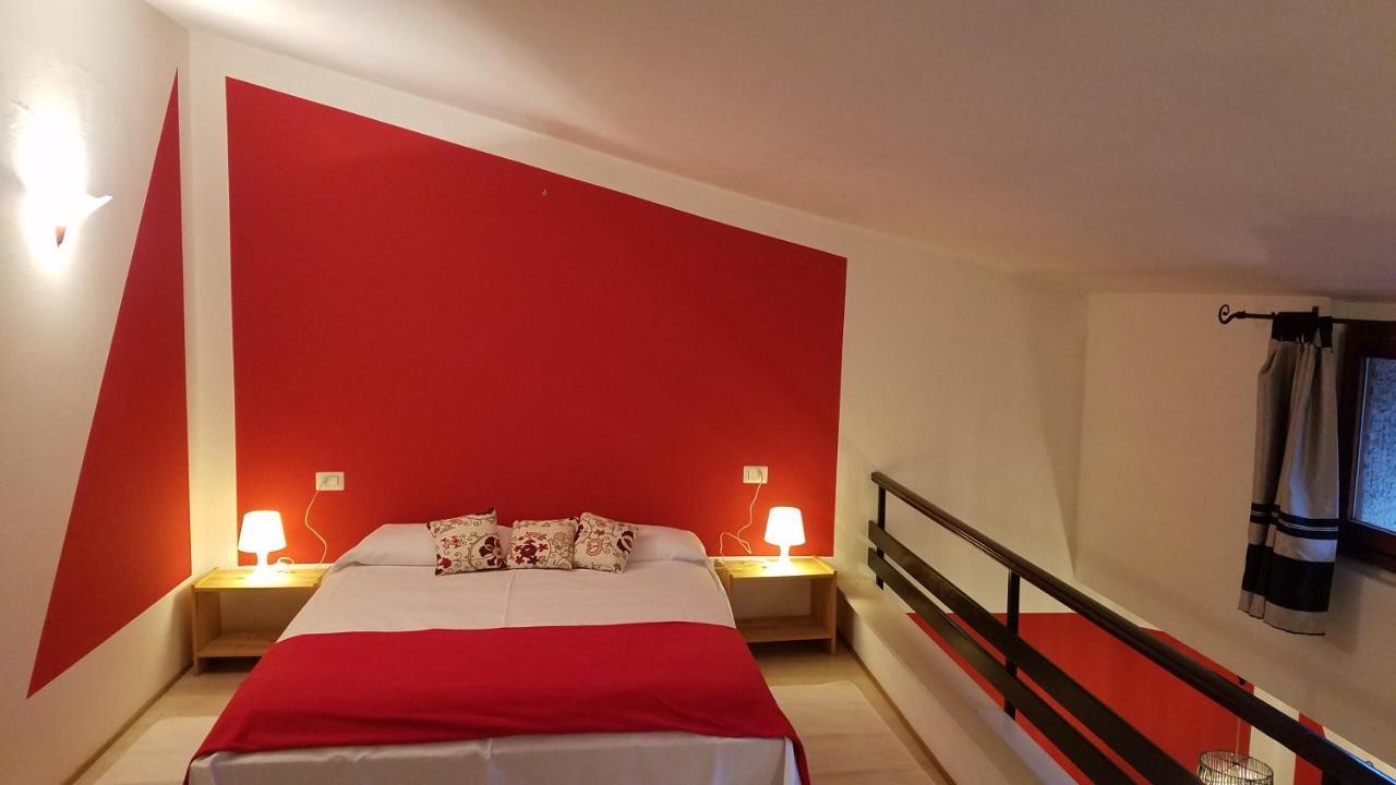 Honeycomb - Casa Vacanze Varèse Extérieur photo